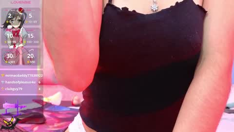 Snapshot of bella_thix chatting on 12/10/24, 05:50 Bella online show from 12/10/24, 05:50