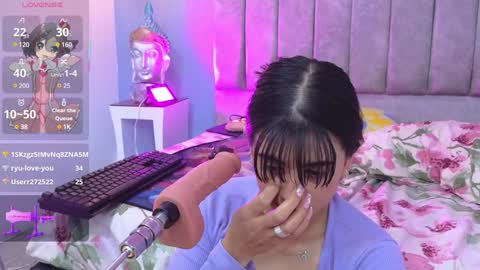 Snapshot of bella_thix chatting on 01/30/25, 09:04 Bella online show from 01/30/25, 09:04