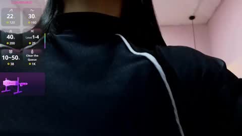 Snapshot of bella_thix chatting on 02/16/25, 02:53 Bella online show from 02/16/25, 02:53