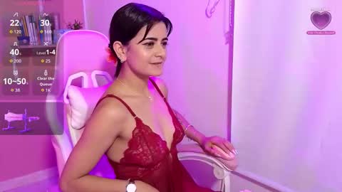 Snapshot of bella_thixx chatting on 09/30/25, 02:38 bella_thixx online show from 09/30/25, 02:38