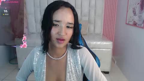 Bella online show from 10/24/25, 08:05