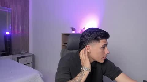 bellaastorm online show from 09/23/25, 12:41