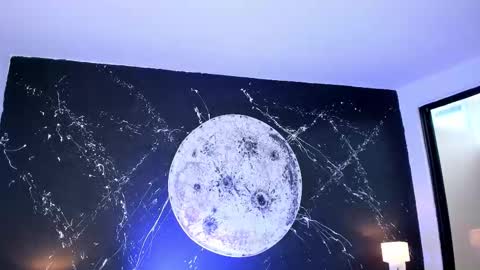 bellaastorm online show from 10/10/25, 08:19