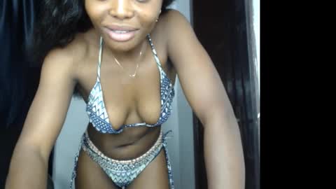 Snapshot of bellababy6 chatting on 10/20/25, 08:20 bella online show from 10/20/25, 08:20