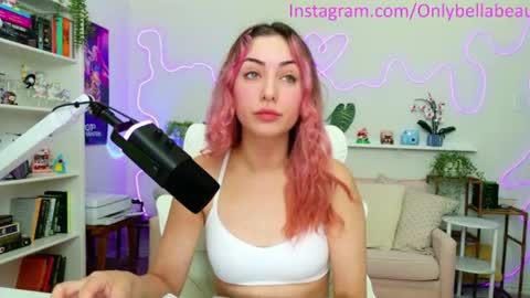 Snapshot of bellabeauu chatting on 06/23/26, 05:33 bella beau online show from 06/23/26, 05:33