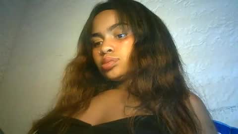 Snapshot of bellabeltra chatting on 12/22/24, 07:22 Bella online show from 12/22/24, 07:22