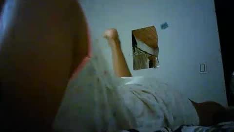 Snapshot of bellabeltra chatting on 01/16/25, 06:25 Bella online show from 01/16/25, 06:25