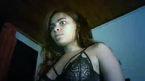 Snapshot of bellabeltra chatting on 01/23/25, 08:04 Bella online show from 01/23/25, 08:04