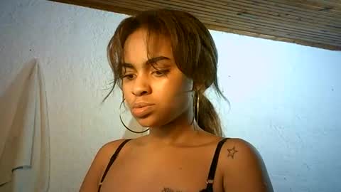 Snapshot of bellabeltra chatting on 02/04/25, 08:56 Bella online show from 02/04/25, 08:56