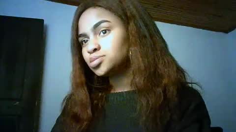 Snapshot of bellabeltra chatting on 02/22/25, 11:03 Bella online show from 02/22/25, 11:03