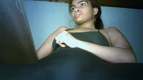 Snapshot of bellabeltra chatting on 02/24/25, 08:14 Bella online show from 02/24/25, 08:14