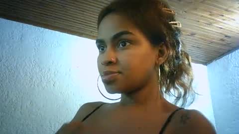 Snapshot of bellabeltra chatting on 03/03/25, 01:09 Bella online show from 03/03/25, 01:09