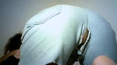 Snapshot of bellabeltra chatting on 03/10/25, 11:53 Bella online show from 03/10/25, 11:53