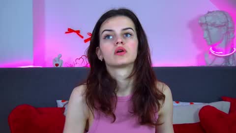 Snapshot of bellabriggs chatting on 02/16/26, 07:04 Bella online show from 02/16/26, 07:04