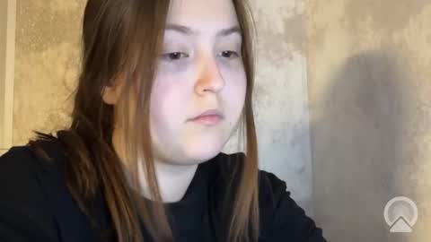 Snapshot of bellahadid8 chatting on 11/28/25, 06:54 Charming Hamster online show from 11/28/25, 06:54