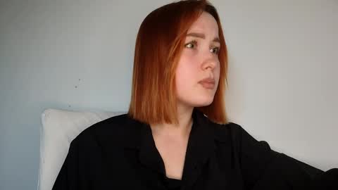 Snapshot of bellahoneyy_ chatting on 05/30/26, 07:11 Bella online show from 05/30/26, 07:11