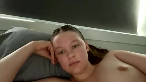 bellalove4 online show from 06/04/26, 07:42