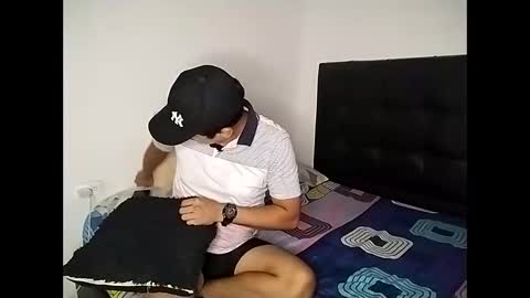 Paola 22 and Andres 24 online show from 01/20/25, 03:04