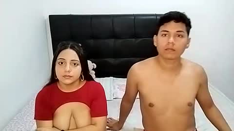 Paola 22 and Andres 24 online show from 02/14/25, 04:47