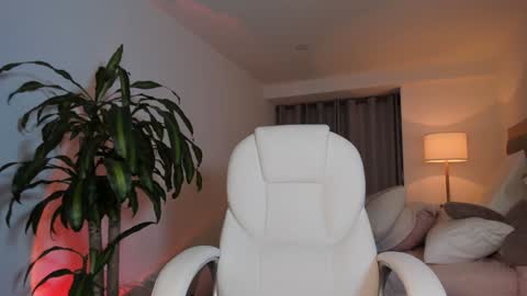 Snapshot of bellamia_ chatting on 01/26/25, 04:20 Bella Mia online show from 01/26/25, 04:20