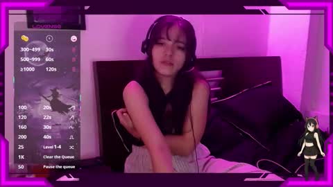 Snapshot of bellamoteluna chatting on 11/15/25, 02:09 Bella Monteluna online show from 11/15/25, 02:09