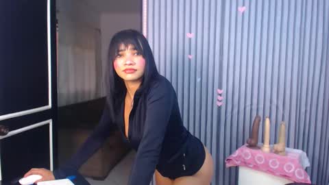 Snapshot of bellamy_sweet chatting on 02/13/26, 08:27 bellamy online show from 02/13/26, 08:27