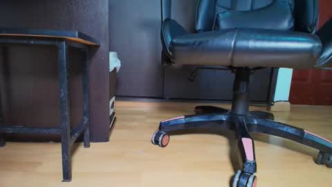 Snapshot of bellangel_ chatting on 12/15/25, 09:41 Camille online show from 12/15/25, 09:41