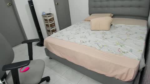 Bella  Angelycal online show from 02/13/25, 03:24