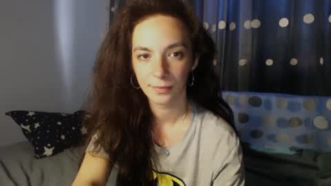 Snapshot of bellaqueen0701 chatting on 02/07/25, 07:50 bellaqueen0701 online show from 02/07/25, 07:50
