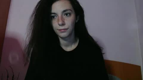 Snapshot of bellaqueen0701 chatting on 02/18/25, 10:25 bellaqueen0701 online show from 02/18/25, 10:25