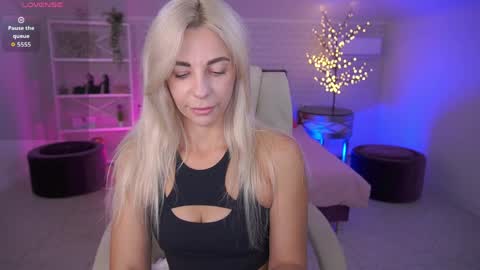 Bella online show from 06/03/26, 12:52