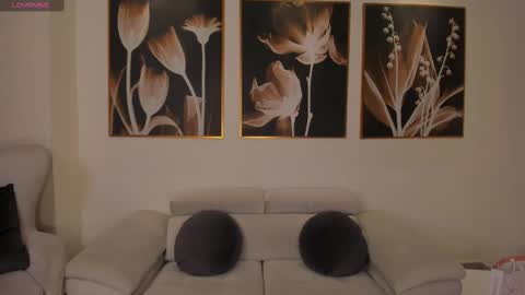 Snapshot of bellarosex1 chatting on 02/13/25, 03:29 Bella Rose online show from 02/13/25, 03:29