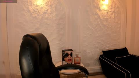 Snapshot of bellarosex1 chatting on 11/08/25, 03:39 Bella Rose online show from 11/08/25, 03:39