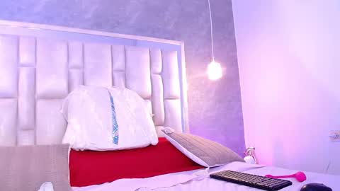 Snapshot of bellasanderrs chatting on 03/05/26, 12:12 BellaSanderrs online show from 03/05/26, 12:12