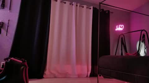 Bellaskeykeeper online show from 02/24/26, 08:12