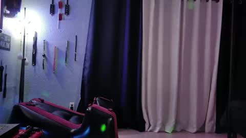 Bellaskeykeeper online show from 03/30/26, 07:42