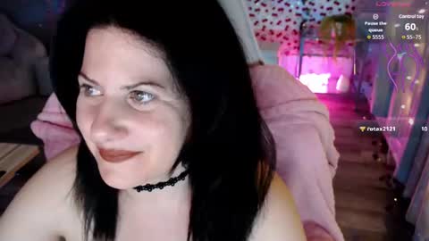 Snapshot of bellastar84 chatting on 06/19/26, 05:56 Starr40 online show from 06/19/26, 05:56