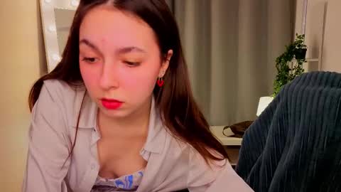 Bella online show from 03/10/26, 05:12