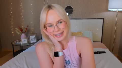 Bella online show from 02/03/26, 06:40