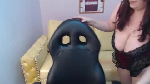 Bella online show from 09/25/25, 04:43