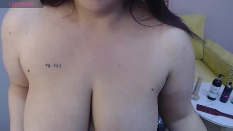 Bella online show from 10/18/25, 05:14