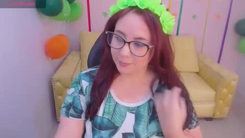 Snapshot of bellatrix_ch chatting on 03/17/26, 02:42 Bella online show from 03/17/26, 02:42