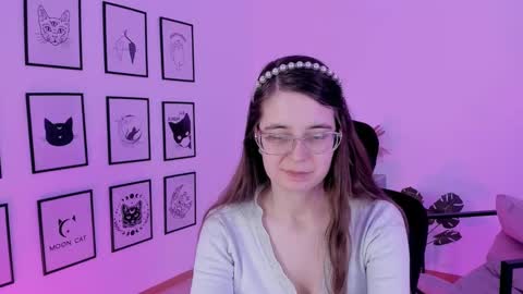 Snapshot of bellatrixllestrange chatting on 12/16/24, 03:43 Bella. Ntmu online show from 12/16/24, 03:43