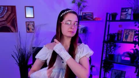 Snapshot of bellatrixllestrange chatting on 01/22/25, 03:31 Bella. Ntmu online show from 01/22/25, 03:31