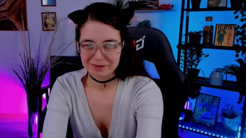 Snapshot of bellatrixllestrange chatting on 01/27/25, 11:00 Bella. Ntmu online show from 01/27/25, 11:00