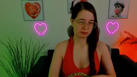 Snapshot of bellatrixllestrange chatting on 02/25/25, 04:42 Bella. Ntmu online show from 02/25/25, 04:42