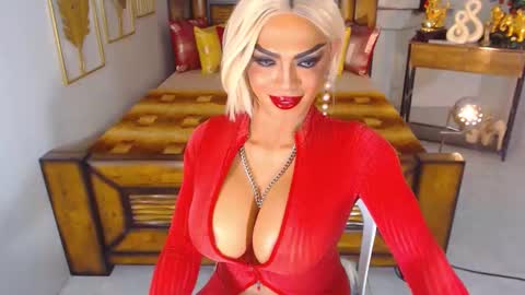 Snapshot of bellatrixxhuckerts chatting on 01/16/25, 09:19 B E L L A T R I X online show from 01/16/25, 09:19