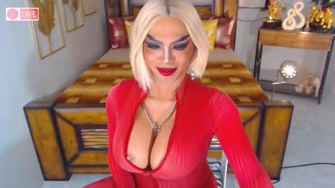 Snapshot of bellatrixxhuckerts chatting on 01/22/25, 12:48 B E L L A T R I X online show from 01/22/25, 12:48