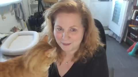 Snapshot of bellavoca chatting on 05/31/26, 11:17 Bellavoca online show from 05/31/26, 11:17