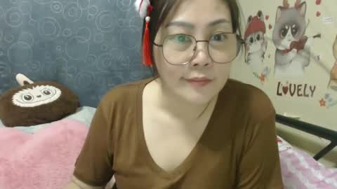 Snapshot of bellbabe chatting on 01/08/25, 04:00 Bella online show from 01/08/25, 04:00